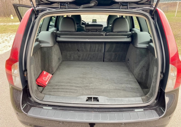 Volvo V50 cena 11900 przebieg: 275000, rok produkcji 2007 z Warszawa małe 529